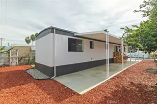 1097 N State, Hemet, CA 92543 - Photo 3