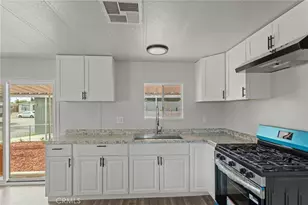 1097 N State, Hemet, CA 92543 - Photo 7