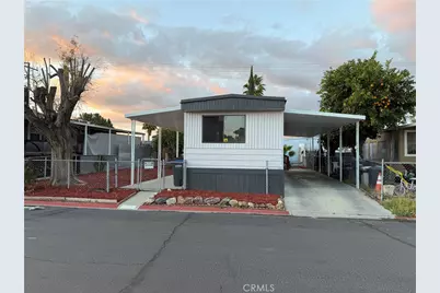 1097 N State, Hemet, CA 92543 - Photo 1