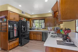 451 N Baldy Vista, Glendora, CA 91741 - Photo 19