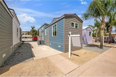 501 S Mistletoe #17, San Jacinto, CA 92582 - Photo 1