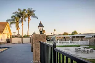 575 S Lyon, Hemet, CA 92543 - Photo 39