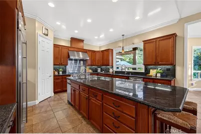41275 Hacienda Drive, Murrieta, CA 92562 - Photo 19