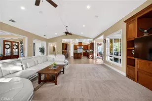 41275 Hacienda Dr, Murrieta, CA 92562 - Photo 25