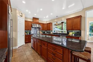 41275 Hacienda Dr, Murrieta, CA 92562 - Photo 19