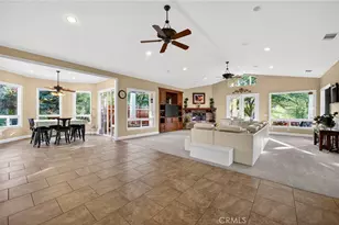 41275 Hacienda Dr, Murrieta, CA 92562 - Photo 15