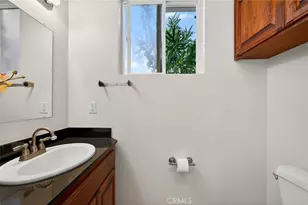 41275 Hacienda Dr, Murrieta, CA 92562 - Photo 17