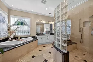 41275 Hacienda Dr, Murrieta, CA 92562 - Photo 37