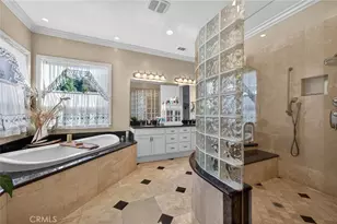 41275 Hacienda Dr, Murrieta, CA 92562 - Photo 37