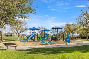 1218 N Larkspur Ln, Beaumont, CA 92223 - Photo 29