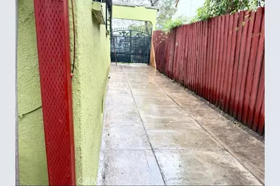 3005 11th Avenue, Los Angeles, CA 90018 - Photo 21