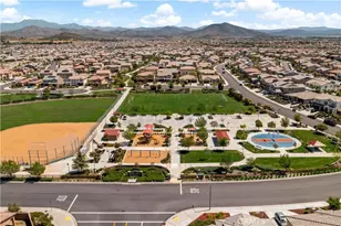 34712 Swan Valley Ct, Murrieta, CA 92563 - Photo 47