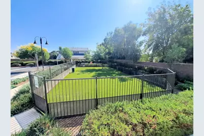 41987 Isadora #1402, Murrieta, CA 92562 - Photo 5
