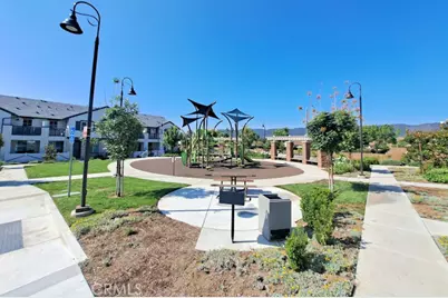 41987 Isadora #1402, Murrieta, CA 92562 - Photo 3