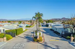 27250 Murrieta, Menifee, CA 92586 - Photo 33