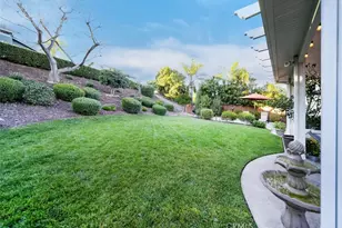 39545 Via Dominique, Murrieta, CA 92563 - Photo 43