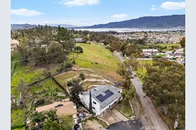 16550 Arnold Avenue, Lake Elsinore, CA 92530 - Photo 45