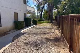 25455 Knollwood Dr, Murrieta, CA 92563 - Photo 7