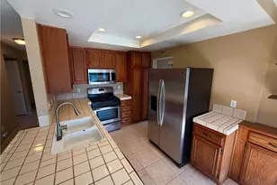 25455 Knollwood Dr, Murrieta, CA 92563 - Photo 11