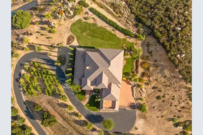 37654 Calle De Lobo, Murrieta, CA 92562 - Photo 7