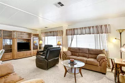 575 Lyon, Hemet, CA 92543 - Photo 3