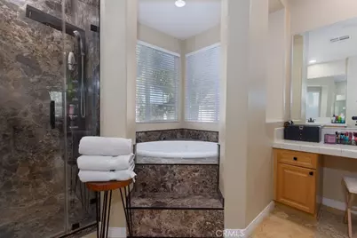 63 Volta Del Tintori, Lake Elsinore, CA 92532 - Photo 17