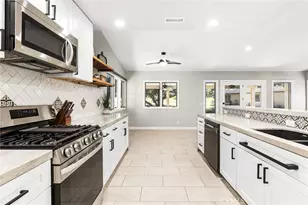 38260 Oaktree, Murrieta, CA 92562 - Photo 21