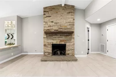 38260 Oaktree, Murrieta, CA 92562 - Photo 9