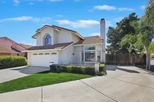 27025 Rock Bluff, Temecula, CA 92591 - Photo 3