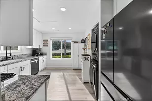 22951 Joaquin Ridge Dr, Murrieta, CA 92562 - Photo 7