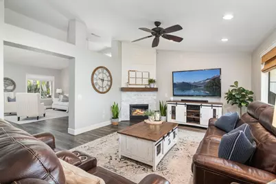 32848 Freesia, Temecula, CA 92592 - Photo 5