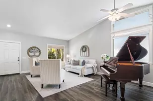 32848 Freesia, Temecula, CA 92592 - Photo 3