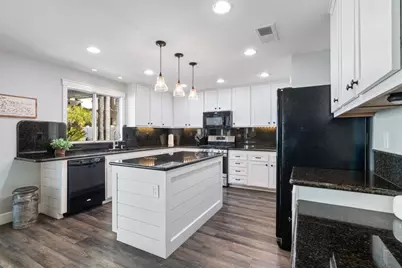 32848 Freesia, Temecula, CA 92592 - Photo 9