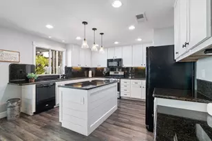 32848 Freesia, Temecula, CA 92592 - Photo 9