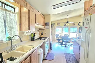 24600 Mountain Ave, Hemet, CA 92544 - Photo 21