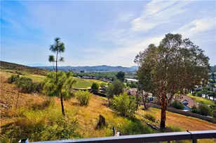 17250 Gunnerson St, Lake Elsinore, CA 92530 - Photo 41