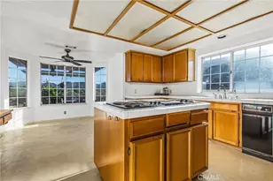 22811 Cove View, Canyon Lake, CA 92587 - Photo 23