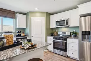 31143 London Plane Dr, Winchester, CA 92596 - Photo 7