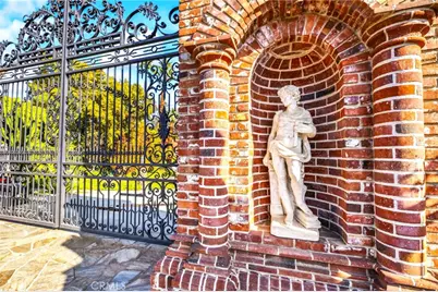 16280 Whispering Spur Street, Riverside, CA 92504 - Photo 5