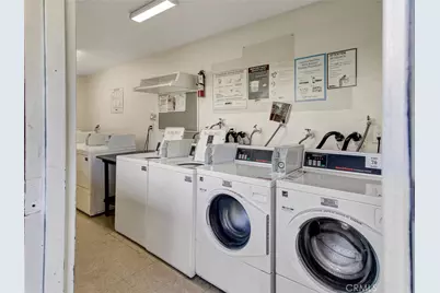 806 Coriander #C, Torrance, CA 90502 - Photo 9