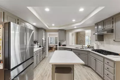 38574 Lochinvar Court, Murrieta, CA 92562 - Photo 9