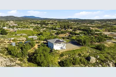 38595 Carolbee Lane, Temecula, CA 92592 - Photo 47