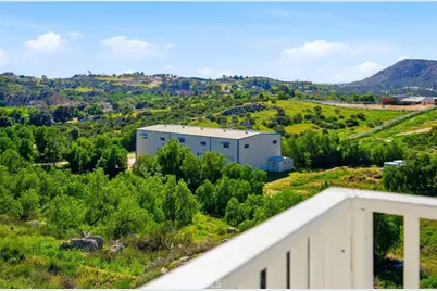 38595 Carolbee Lane, Temecula, CA 92592 - Photo 39