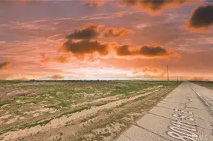 12345 80th St, Lancaster, CA 93535 - Photo 1