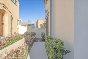 35852 Neala, Murrieta, CA 92562 - Photo 3