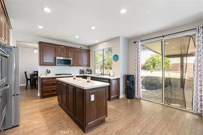 35594 Porcelain Court, Winchester, CA 92596 - Photo 9