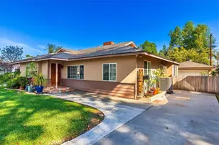 4423 Maplewood Pl, Riverside, CA 92506 - Photo 3