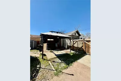 15763 Cottonwood, Victorville, CA 92395 - Photo 9