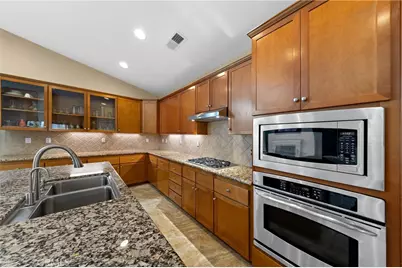 31686 Leather Wood, Winchester, CA 92596 - Photo 23