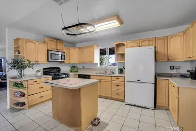 7565 Sherman Hoyt Avenue, 29 Palms MCB, CA 92277 - Photo 9